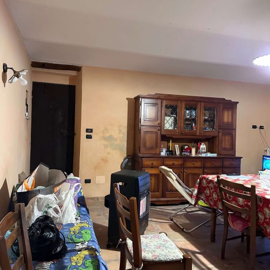 The kitchen before renovation